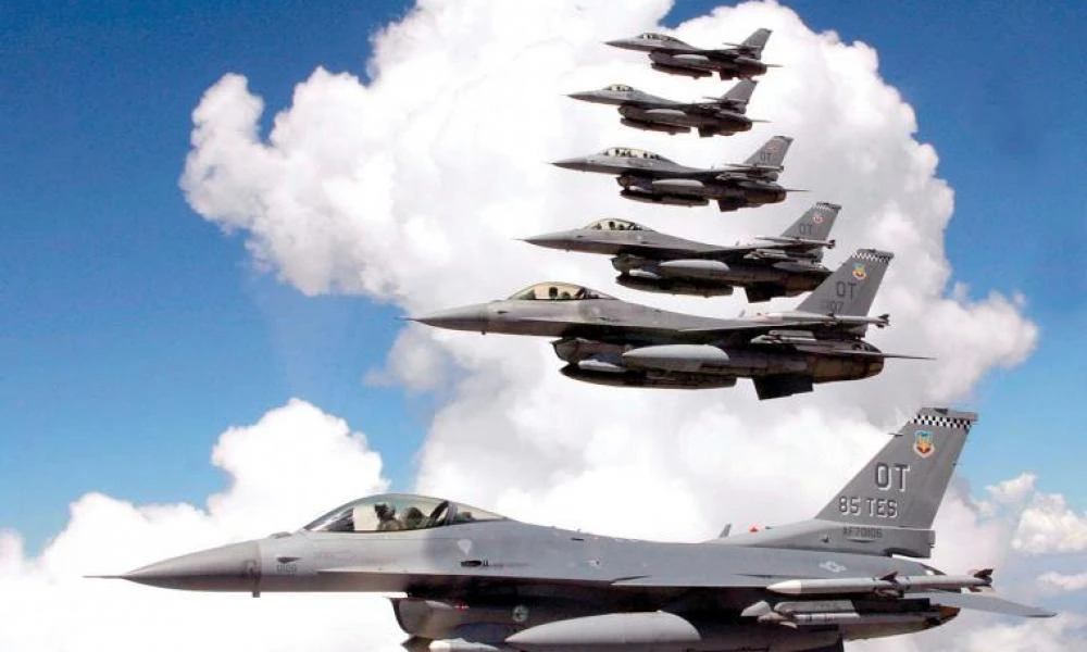 Ουκρανοί πιλότοι στα F-15 και F-16: Σχέδιο εκπαίδευσης από τις ΗΠΑ